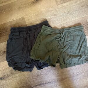 Bundle of Old Navy/Universal Thread Gray and Green Athletic Shorts